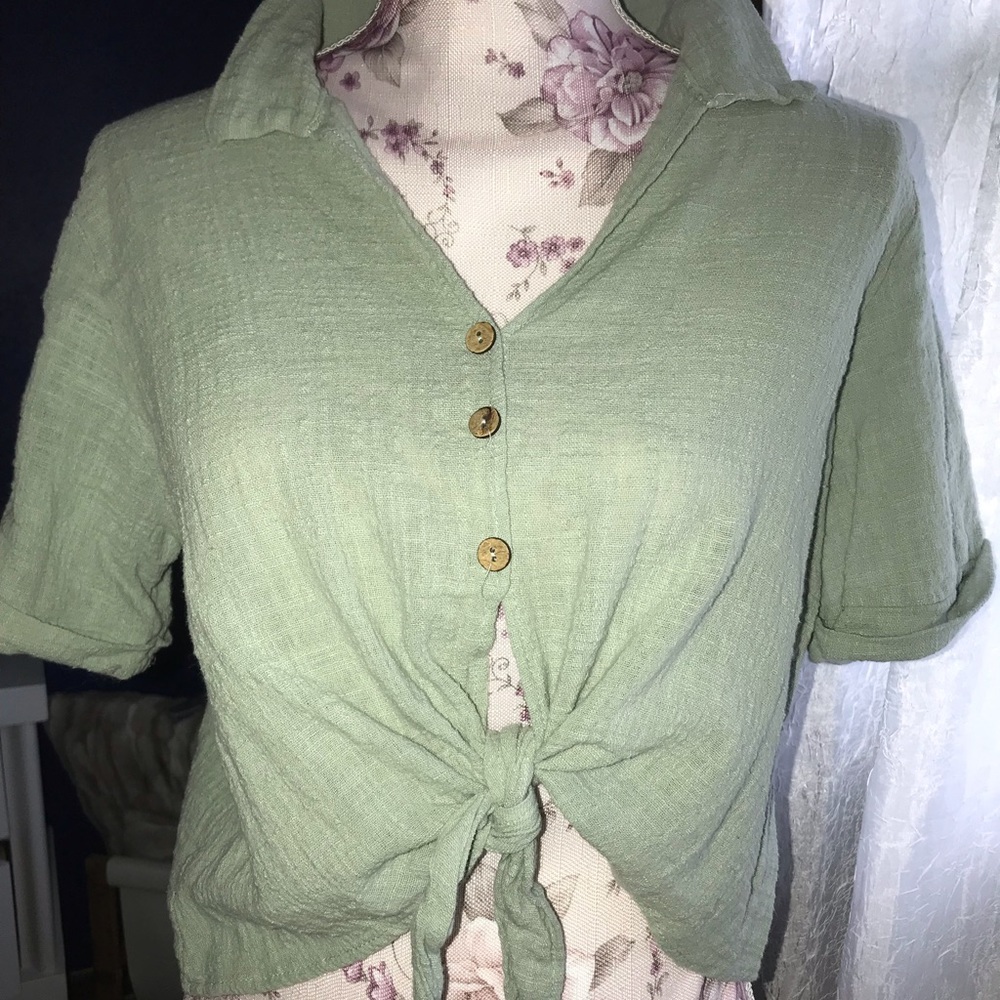 Sage Green Linen Button-Up